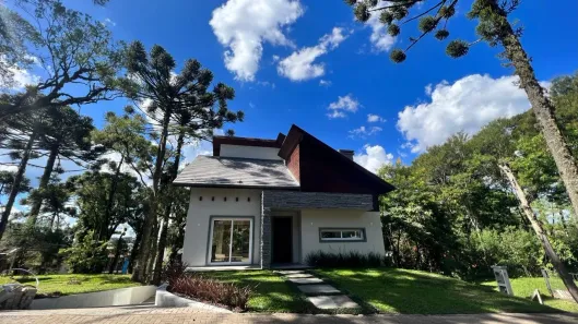 Casa com 3 Quartos à venda, 250m² no VISTA DO CENTRO, Canela