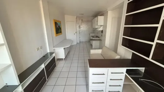 Apartamento com 2 Quartos para alugar, 56m² no Jóquei, Teresina