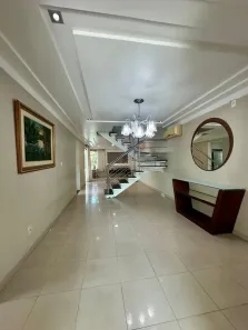 Sobrado com 4 Quartos à venda, 240m² no Parque 10 de Novembro, Manaus
