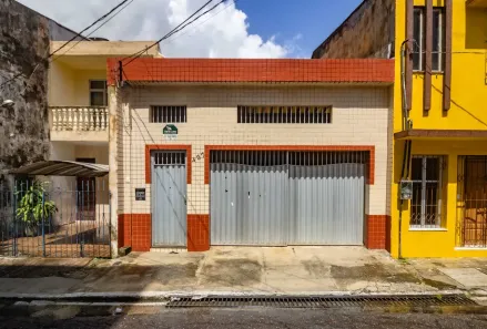 Sobrado com 5 Quartos à venda, 215m² no Batista Campos, Belém