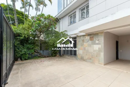 Casa com 3 Quartos à venda, 225m² no Vila Cordeiro, São Paulo