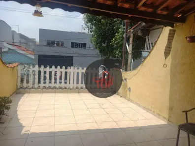 Sobrado com 3 Quartos à venda, 203m² no Vila Metalúrgica, Santo André