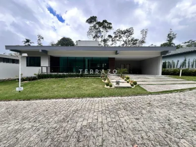 Casa de Condomínio com 3 Quartos à venda, 280m² no Quebra Frascos, Teresópolis