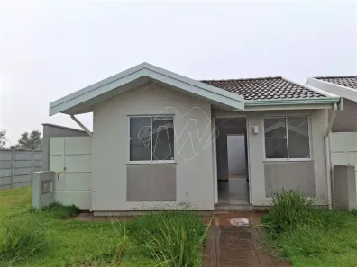 Casa de Condomínio com 2 Quartos para alugar, 44m² no Parque Residencial Iguatemi, Araraquara
