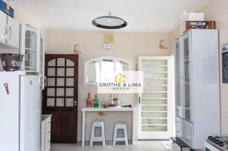 Casa com 4 Quartos à venda, 240m² no Jardim Ana Rosa, Taubaté