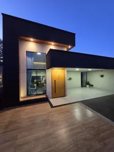 Casa com 4 Quartos para alugar, 214m² no Jardim Ipê, Goiânia