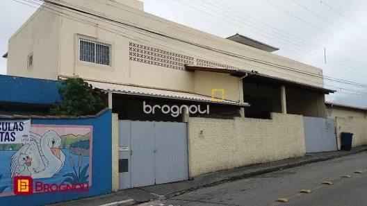 Galpão/Depósito/Armazém à venda, 1270m² no Serraria, São José