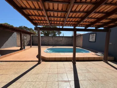 Casa com 3 Quartos para alugar, 190m² no Novo Horizonte, Marabá
