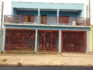Sobrado com 4 Quartos à venda, 250m² no Jardim Tangará, São Carlos