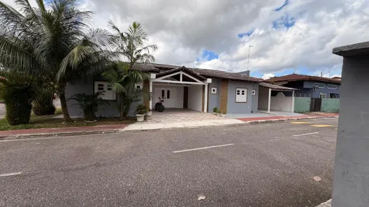 Casa de Condomínio com 3 Quartos para alugar, 230m² no Pratinha (Icoaraci), Belém