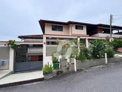 Casa com 4 Quartos à venda, 160m² no Itaipu, Niterói