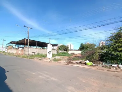 Lote/Terreno à venda, 897m² no Parque Oeste Industrial, Goiânia