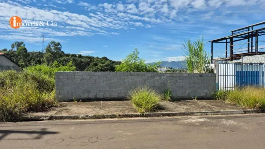 Lote/Terreno à venda, 225m² no Loteamento Vale das Flores, Atibaia