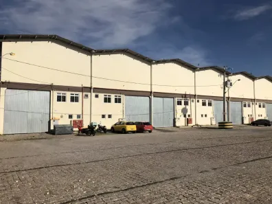 Galpão/Depósito/Armazém para alugar, 305m² no Cidade Industrial, Curitiba