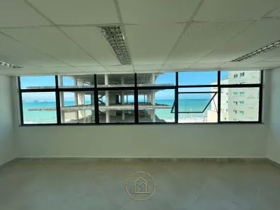 Sala Comercial para alugar, 188m² no Cavaleiros, Macaé