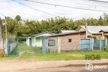 Casa com 7 Quartos à venda, 240m² no Vila Nova, Porto Alegre