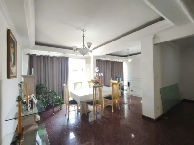 Casa com 4 Quartos para alugar, 450m² no Embaré, Santos