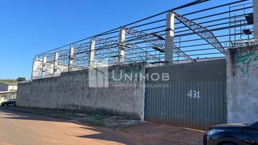 Galpão/Depósito/Armazém para alugar, 750m² no Parque Maria Helena, Campinas