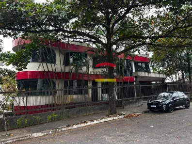 Sobrado com 5 Quartos para alugar, 465m² no Jardim da Glória, São Paulo