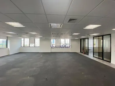 Sala Comercial para alugar, 323m² no Parque Industrial Tomas Edson, São Paulo