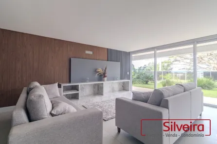 Apartamento com 3 Quartos para alugar, 174m² no Vila Assunção, Porto Alegre