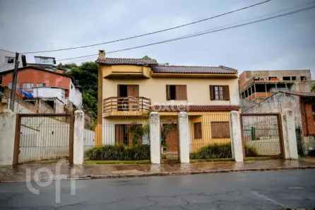 Casa com 3 Quartos à venda, 230m² no Nonoai, Porto Alegre