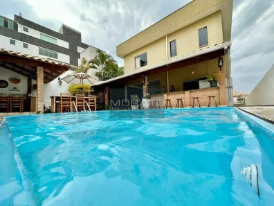 Casa com 4 Quartos à venda, 280m² no Cabral, Contagem