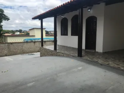 Casa com 3 Quartos à venda, 170m² no Jardim Leblon, Belo Horizonte