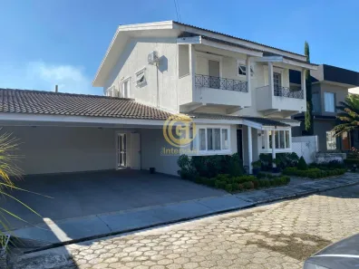 Sobrado com 4 Quartos à venda, 250m² no Jardim Santa Maria, Jacareí