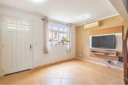 Sobrado com 3 Quartos à venda, 72m² no Sarandi, Porto Alegre
