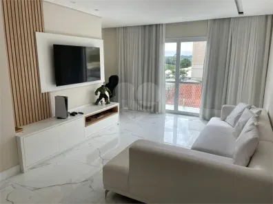Sobrado com 3 Quartos à venda, 228m² no Vila Nova Socorro, Mogi das Cruzes