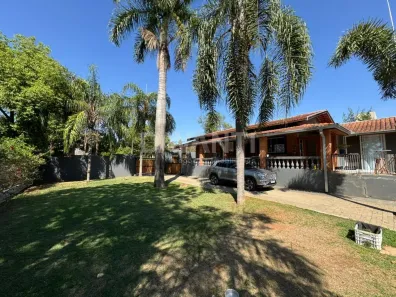 Fazenda/Sítio com 4 Quartos à venda, 215m² no Chácaras Camanducaia, Holambra