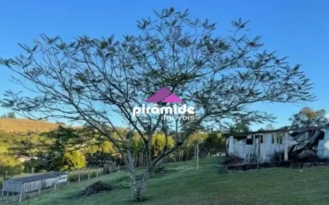 Fazenda/Sítio com 4 Quartos à venda, 373m² no Chácaras Rurais Guararema, Jacareí