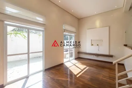 Casa de Condomínio com 3 Quartos à venda, 340m² no Vila Madalena, São Paulo