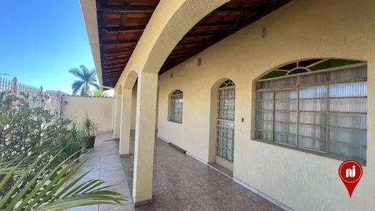 Casa com 3 Quartos à venda, 200m² no Lourdes, Brumadinho
