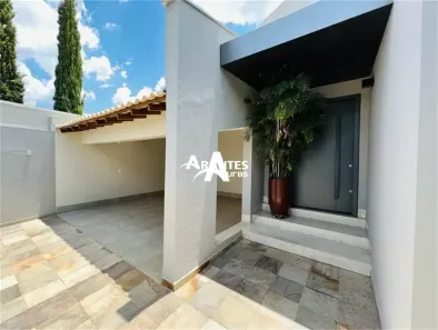Casa com 3 Quartos à venda, 198m² no Tabajaras, Uberlândia