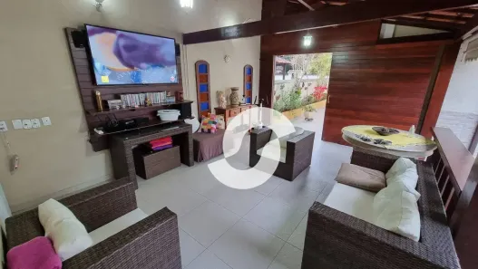 Casa com 4 Quartos à venda, 253m² no Jardim Imbuí, Niterói