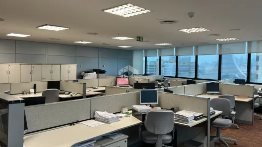 Sala Comercial à venda, 170m² no Praia de Belas, Porto Alegre
