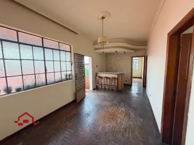 Casa com 4 Quartos para alugar, 100m² no Carlos Prates, Belo Horizonte