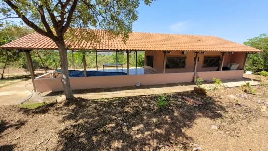 Fazenda/Sítio com 2 Quartos à venda, 120m² no , Campinaçu