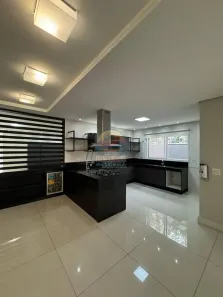 Casa de Condomínio com 4 Quartos à venda, 220m² no Condomínio Reserva da Serra, Jundiaí
