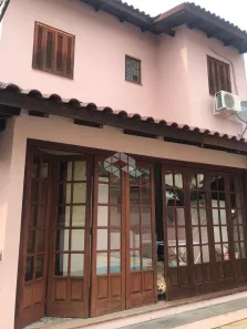 Casa com 5 Quartos à venda, 300m² no Passo da Areia, Porto Alegre