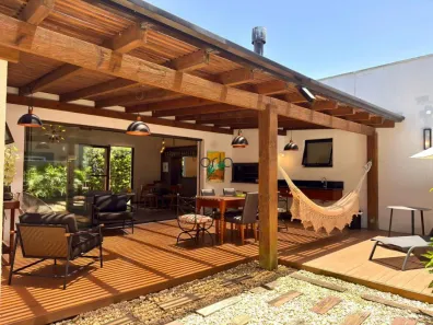 Casa de Condomínio com 4 Quartos à venda, 150m² no XANGRI-LÁ, Xangri-lá