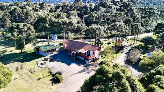 Imóvel Comercial com 10 Quartos à venda, 74000m² no , Urubici