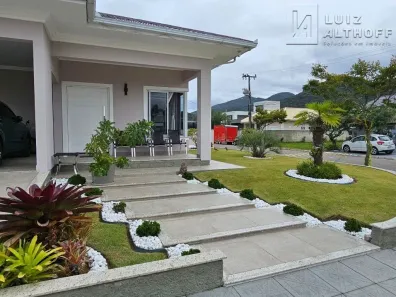 Casa com 3 Quartos à venda, 165m² no Praia de Fora, Palhoça