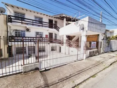 Prédio Residencial com 6 Quartos à venda, 291m² no Capoeiras, Florianópolis