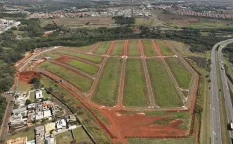 Lote/Terreno à venda, 250m² no Parque Irmaos Pedroso, Paulínia