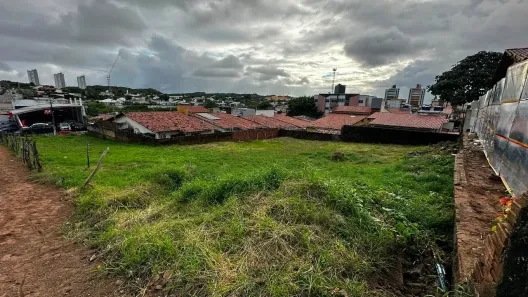 Lote/Terreno à venda, 1603m² no Candelária, Natal