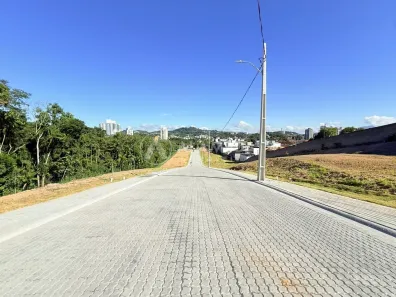 Lote/Terreno à venda, 357m² no Velha, Blumenau