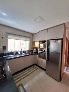 Sobrado com 3 Quartos à venda, 150m² no Arujá Center Ville, Arujá